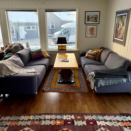 Perfect House In With Sea-view Сasa de vacaciones Henningsvaer