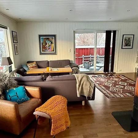 Perfect House In With Sea-view * Henningsvaer