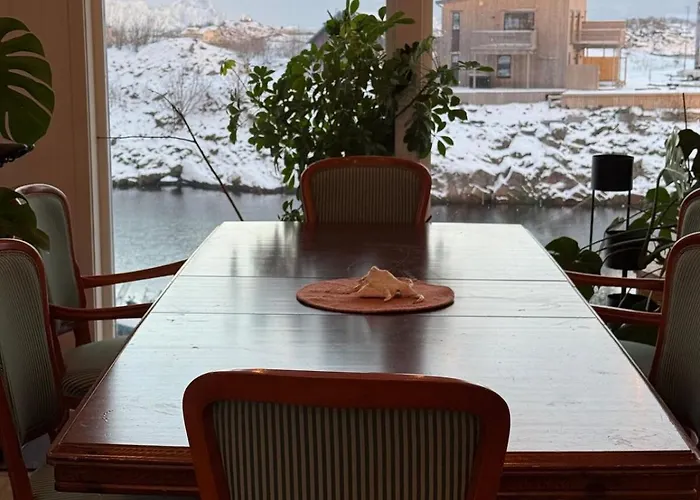 Semesterbostad Perfect House In With Sea-view